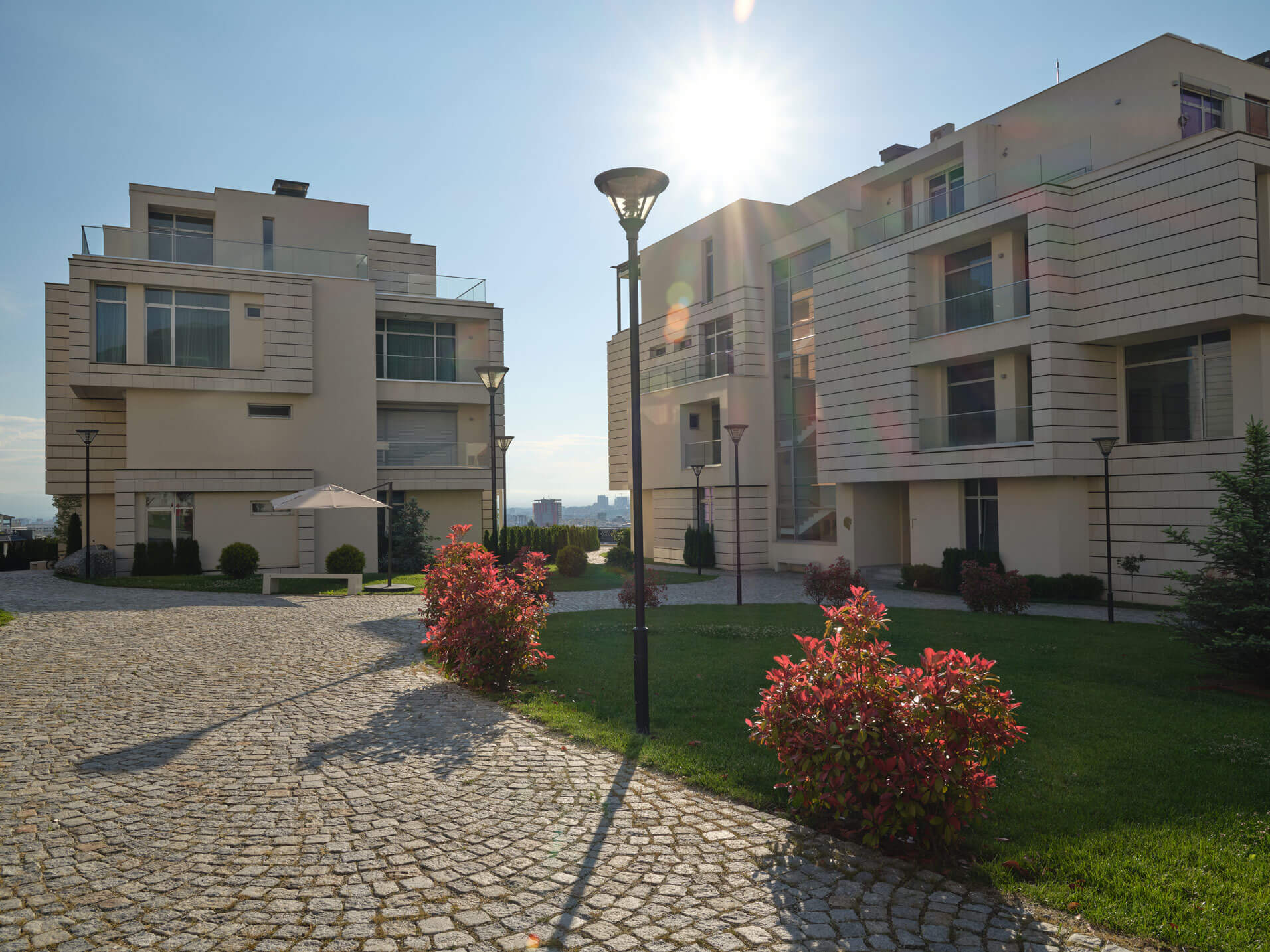 Royal Park Residence 4